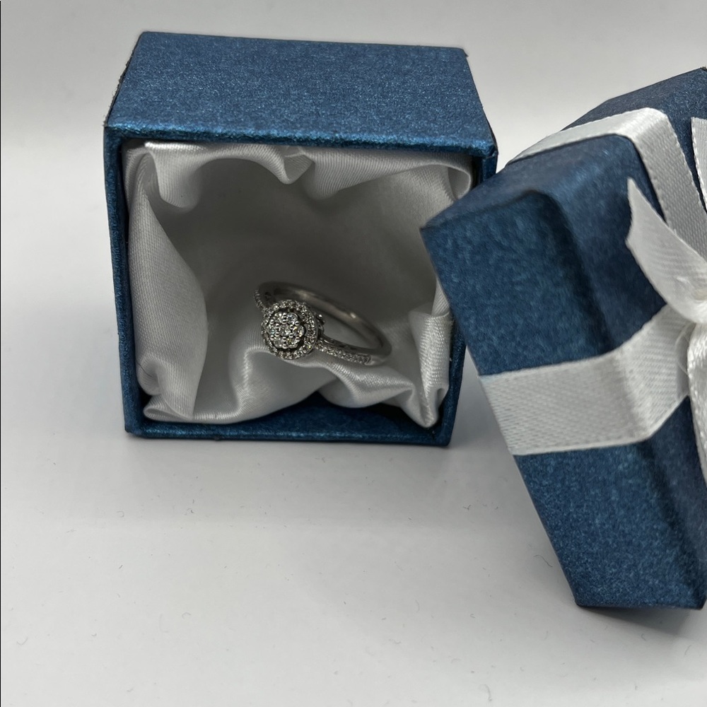 Enchanted Disney Fine Jewelry 10K White Gold 1/4 CTTW Diamonds Cinderella Ring